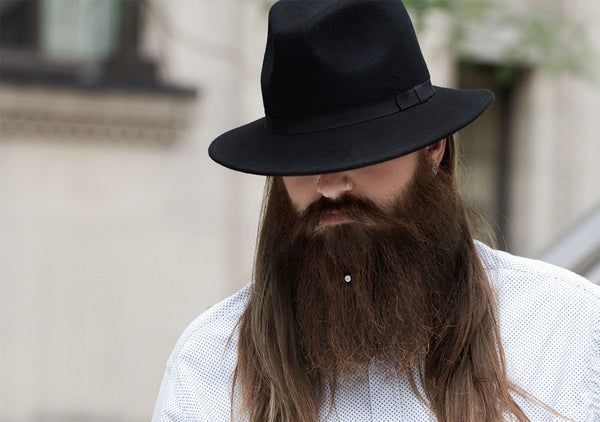 beard crystal for hipster is a hot style during fashion week Krato Milano